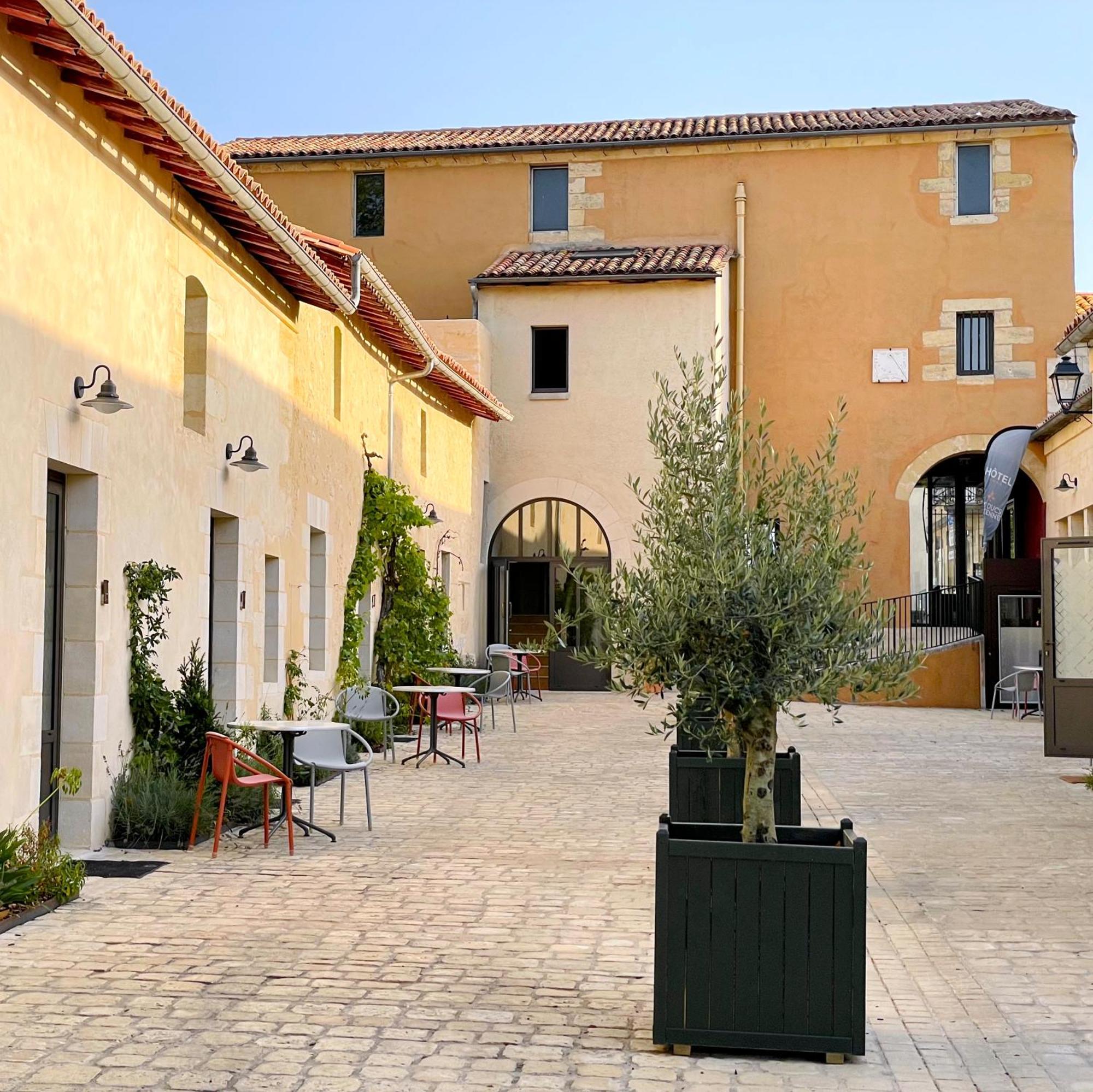 Aux Ducs De Sienne Hotel Montagne  Kültér fotó